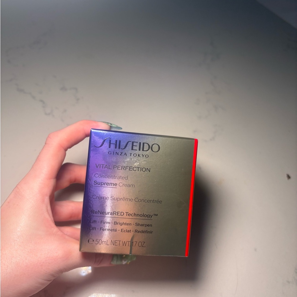 NEW Shiseido Vital Perfection Supreme Cream